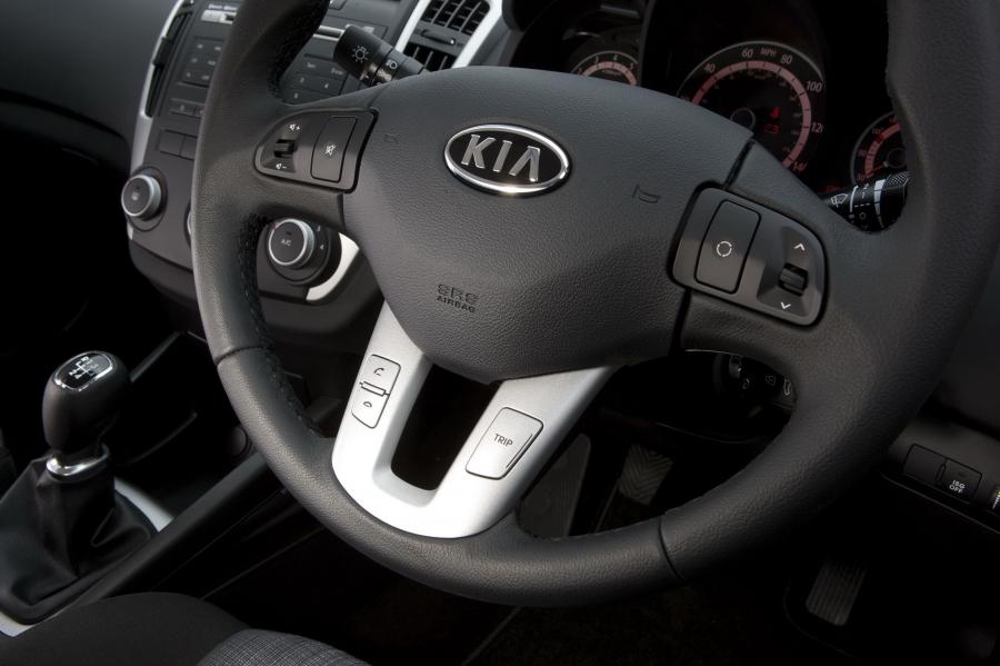  Kia cee&rsquo;d 2009 года  (фото 64 из 98)